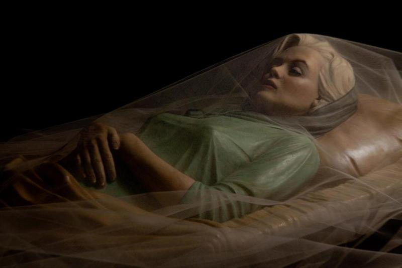 32 Celebs Who Had Open Casket Funerals – Funeral Cover